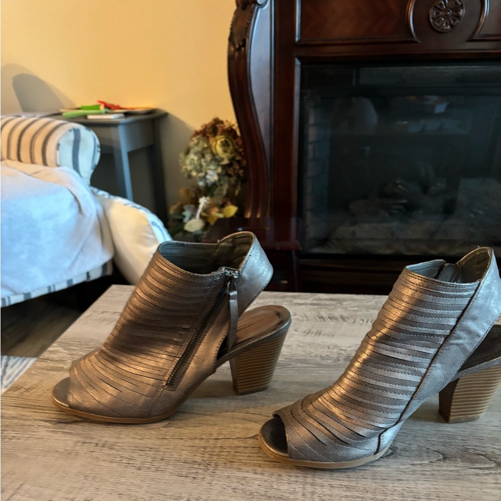 Naturalizer Metallic Bronze Open-Toe Block Heel Booties